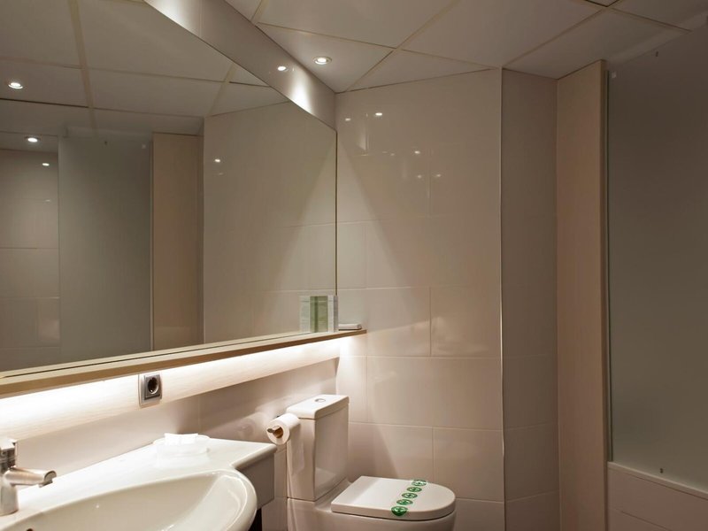 Bernat II 50 - Bathroom Example
