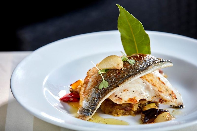 Santa Eulália Suite Hotel & SPA 2