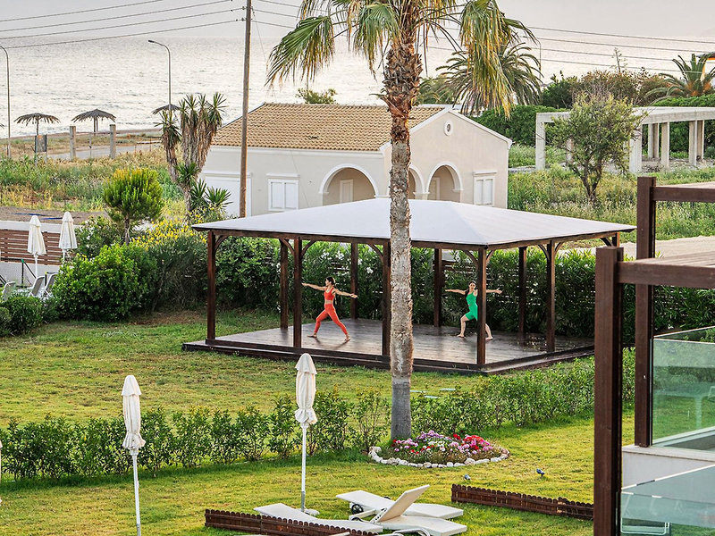 Almyros Beach Resort 7