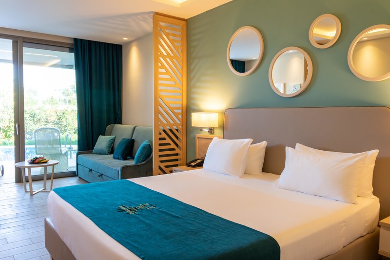 Almyros Beach Resort 250