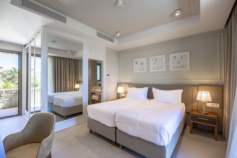 Almyros Beach Resort 375