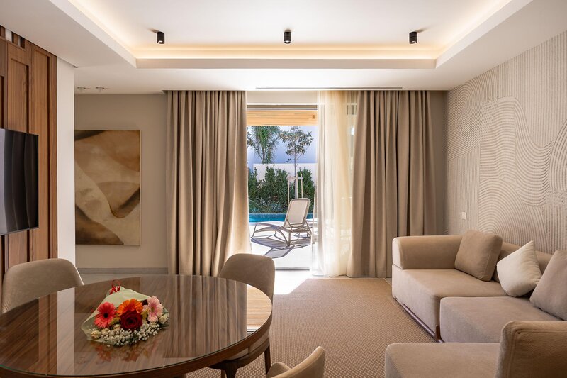 Almyros Beach Resort 402