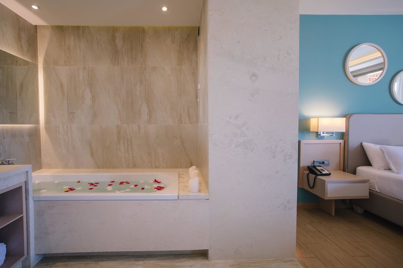 Almyros Beach Resort 404