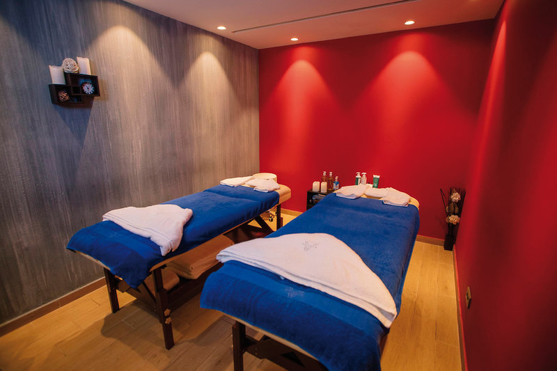 Almyros Beach Resort & Spa 10