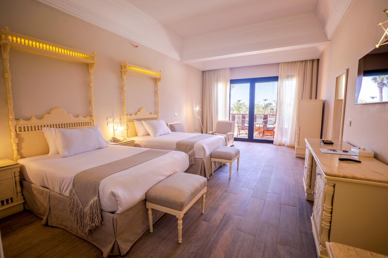 Golden 5 Paradise Hotel & Beach Resort 1