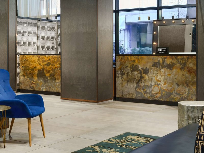 DoubleTree by Hilton Hotel New York - Times Square West 9