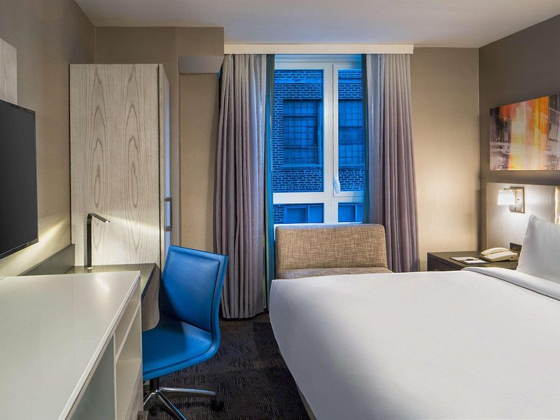 DoubleTree by Hilton Hotel New York - Times Square West 28