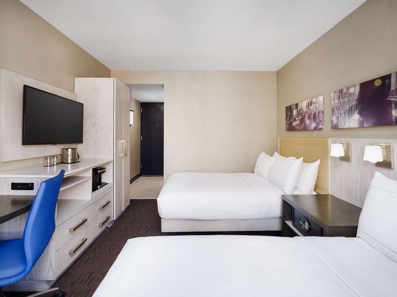 DoubleTree by Hilton Hotel New York - Times Square West 30