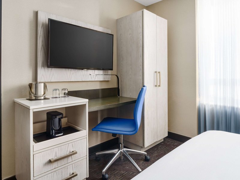 DoubleTree by Hilton Hotel New York - Times Square West 31