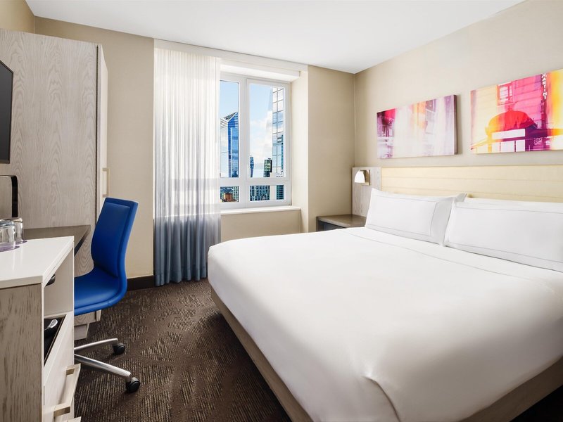 DoubleTree by Hilton Hotel New York - Times Square West 32