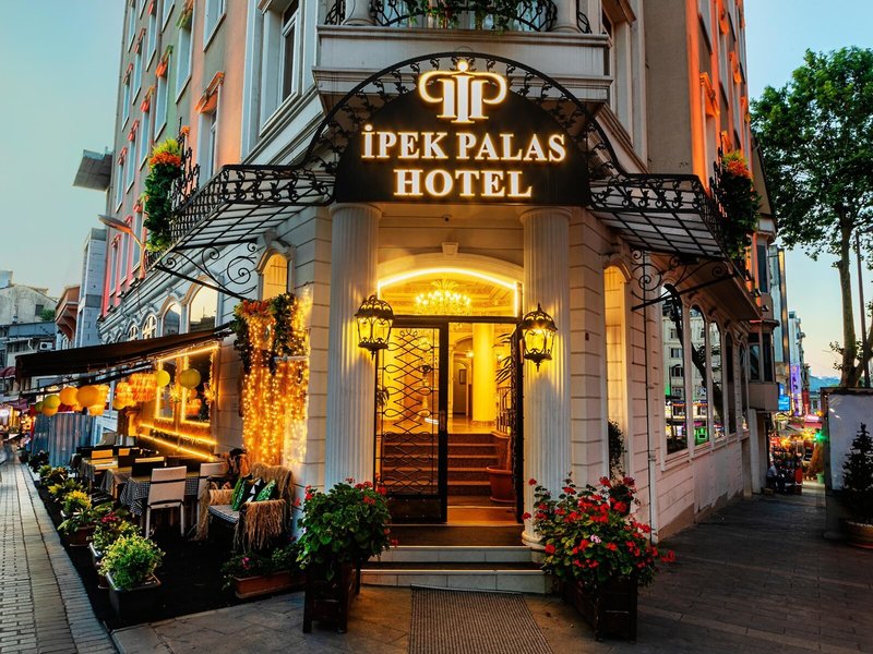 Ipek Palas 1