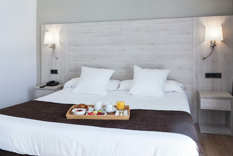 Helios Lloret de Mar 7