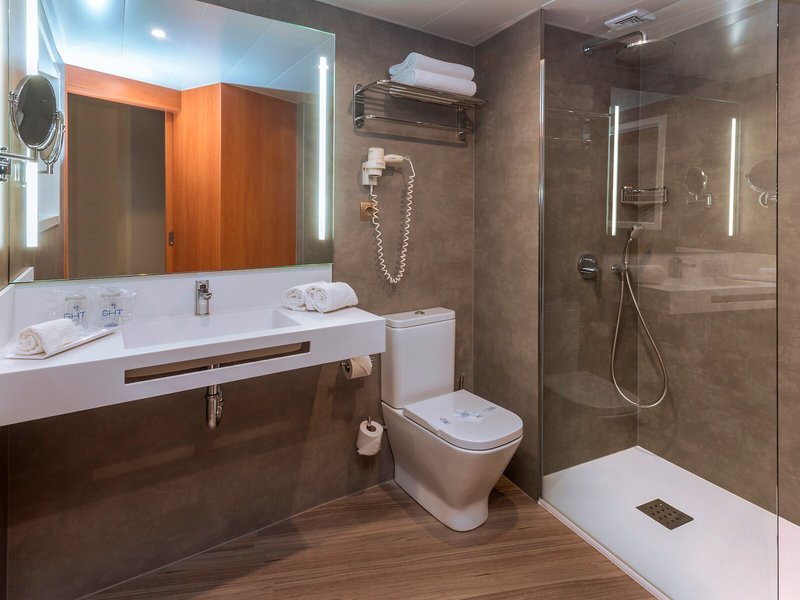 GHT Aquarium & Spa 47