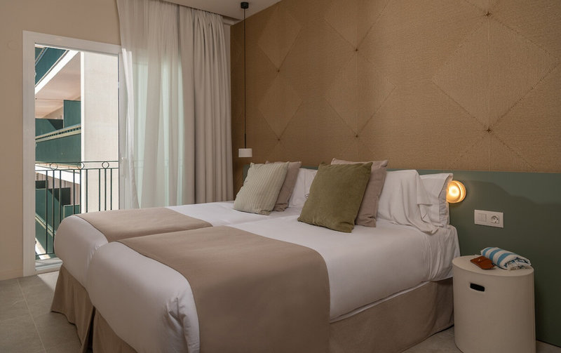 AQUA Hotel Bertran Park 15