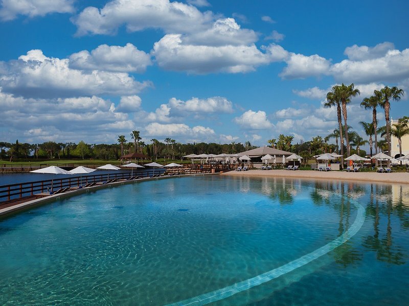 Blue & Green The Lake Spa Resort 13