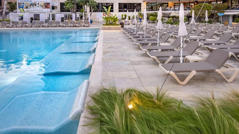Hotel GHT Oasis Park & Spa 3