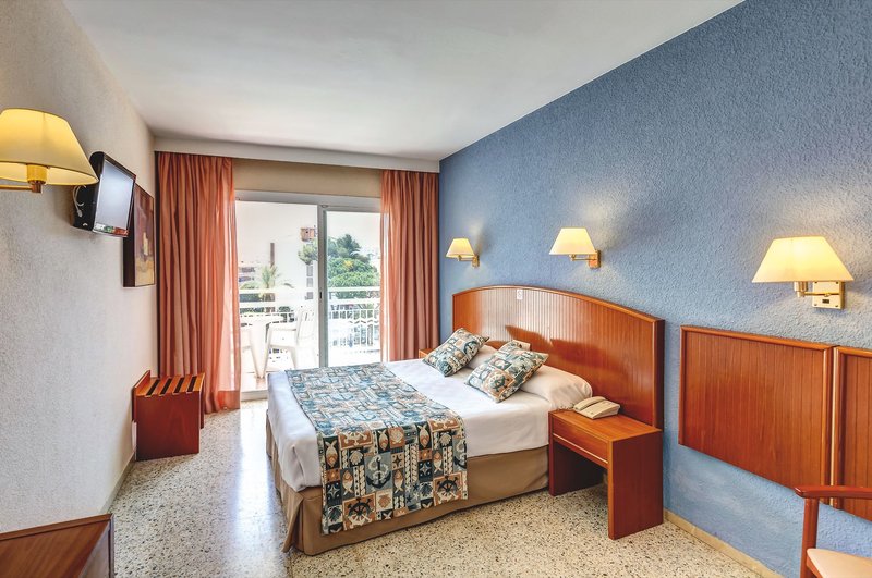 GHT Oasis Park & Spa 4 - Room Example
