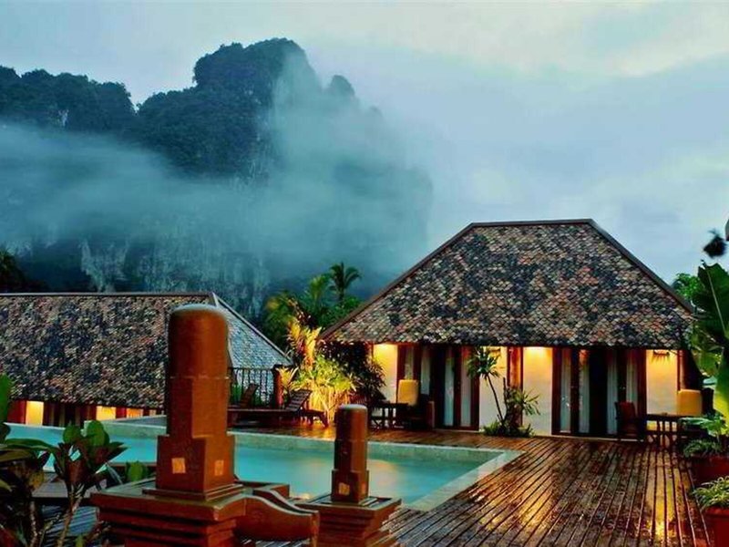 The Cliff Elegance Resort 4