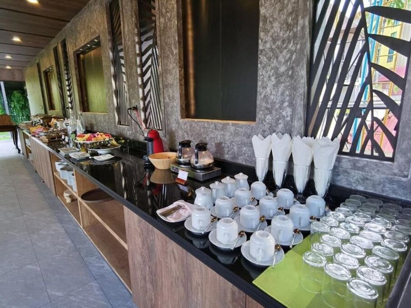 The Cliff Elegance Resort 16