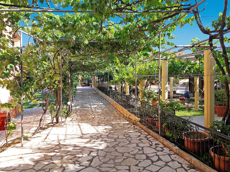 Niki Studios & Appartements 14