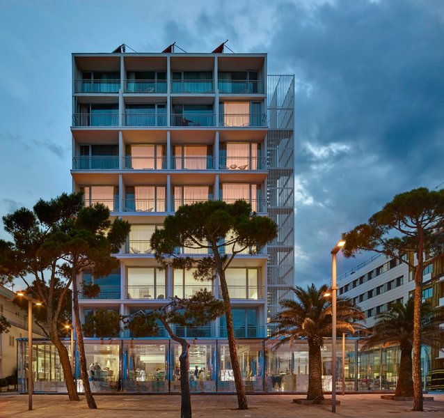 Aromar 2 - Exterior
