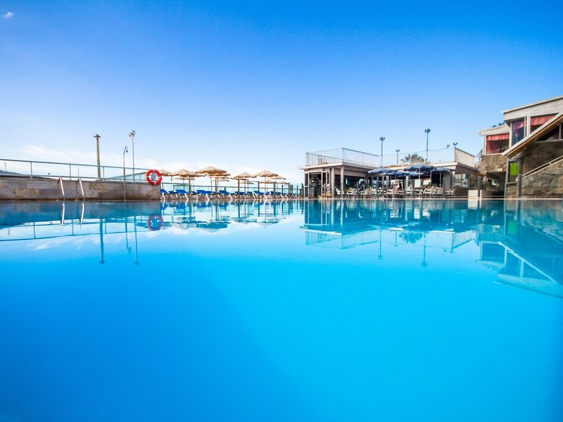 Servatur Montebello 10