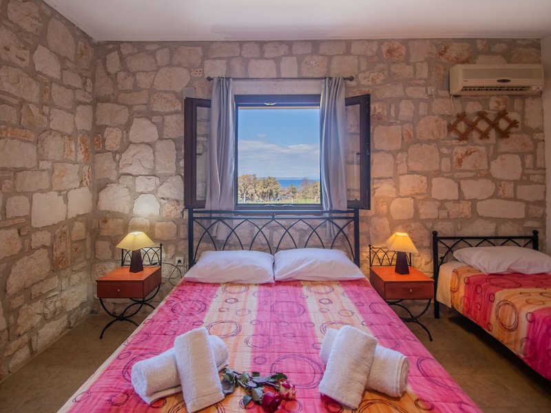 Aeolos Villas 42