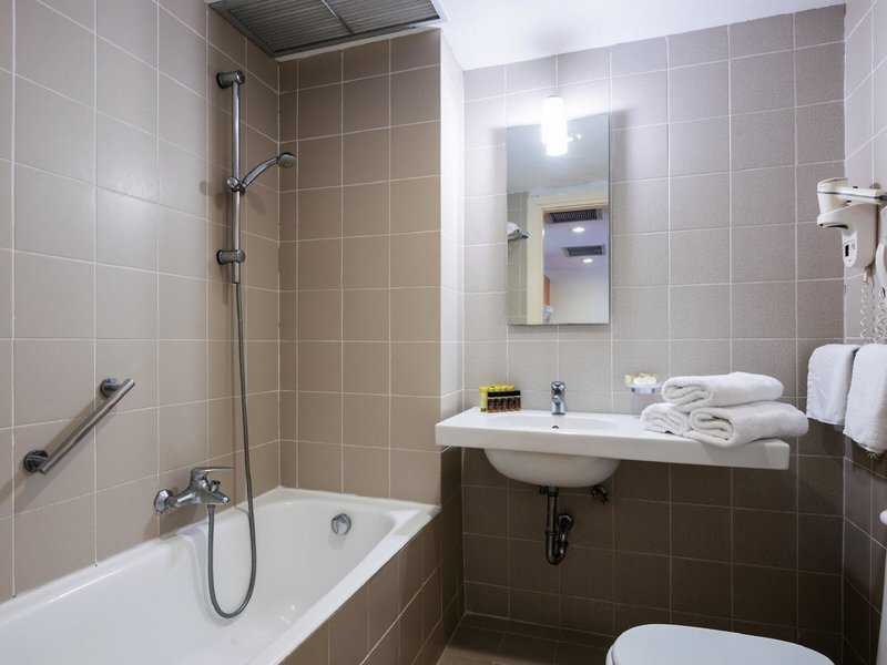 Angela Hotel Downtown Rooms 29