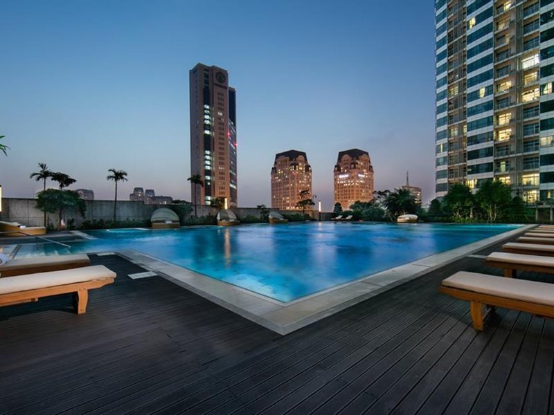 Landmark72 8