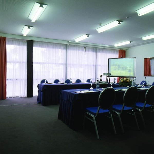 VIP Executive Art’s Hotel 4