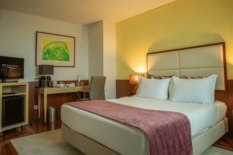 VIP Executive Art’s Hotel 10