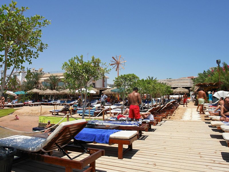 Elysees Dream Beach Hotel 3 - Exterior