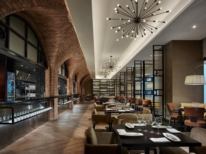 Hotel Stripes Kuala Lumpur, Autograph Collection 11