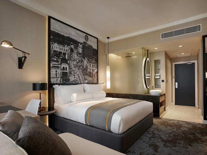 Hotel Stripes Kuala Lumpur, Autograph Collection 21