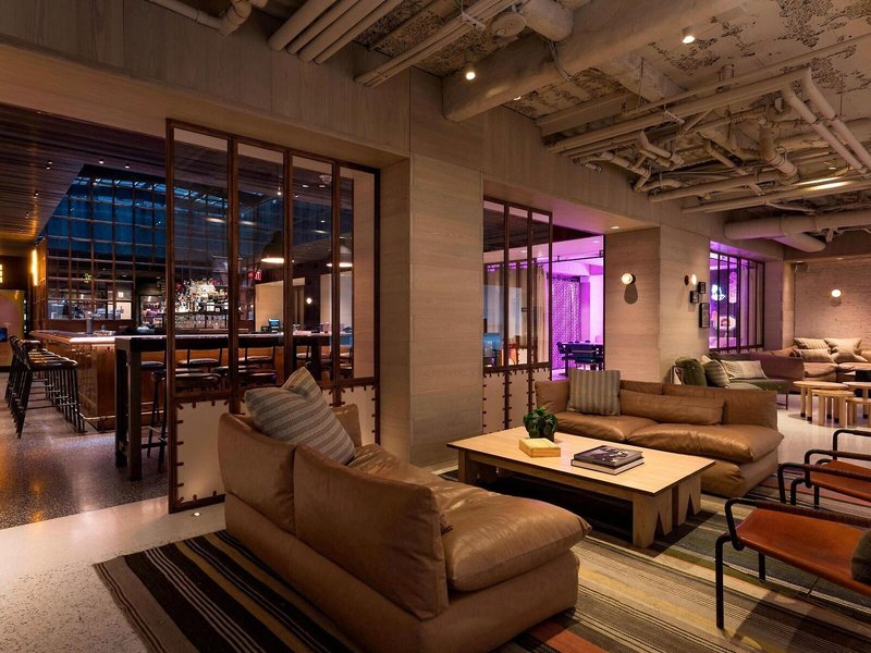 MOXY NYC Times Square 13