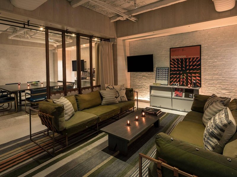 MOXY NYC Times Square 33