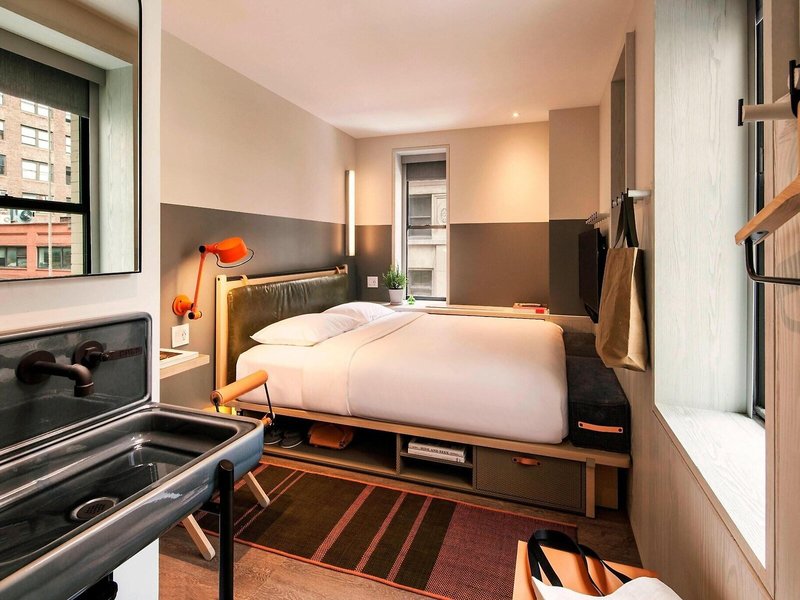 MOXY NYC Times Square 40
