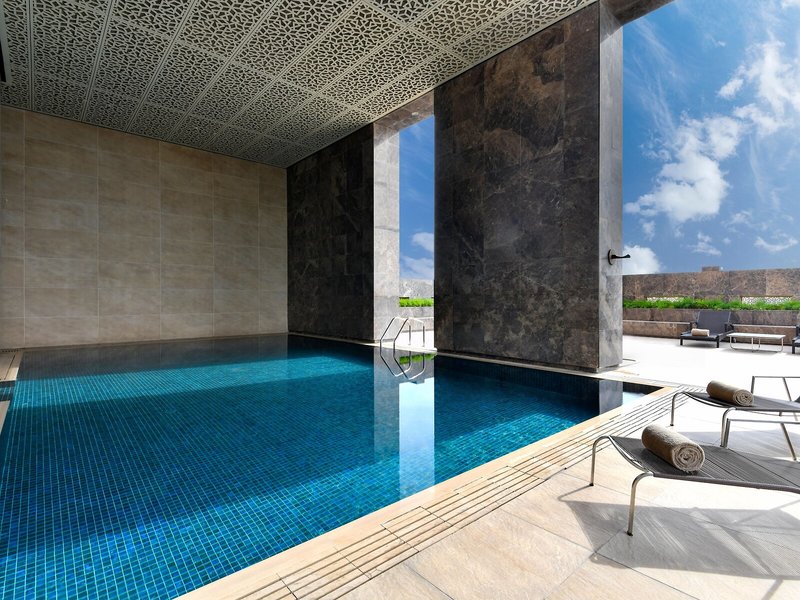Voco Doha West Bay Suites 7