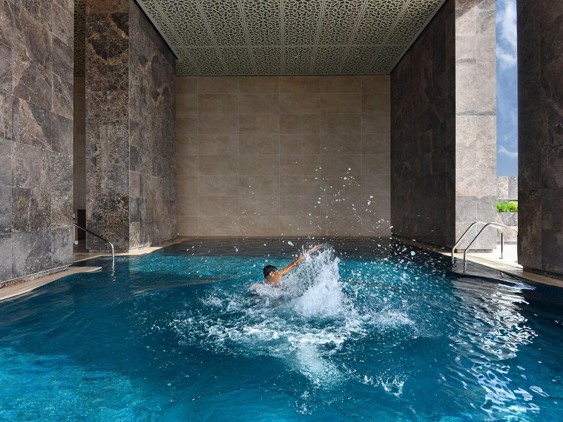 Voco Doha West Bay Suites 11