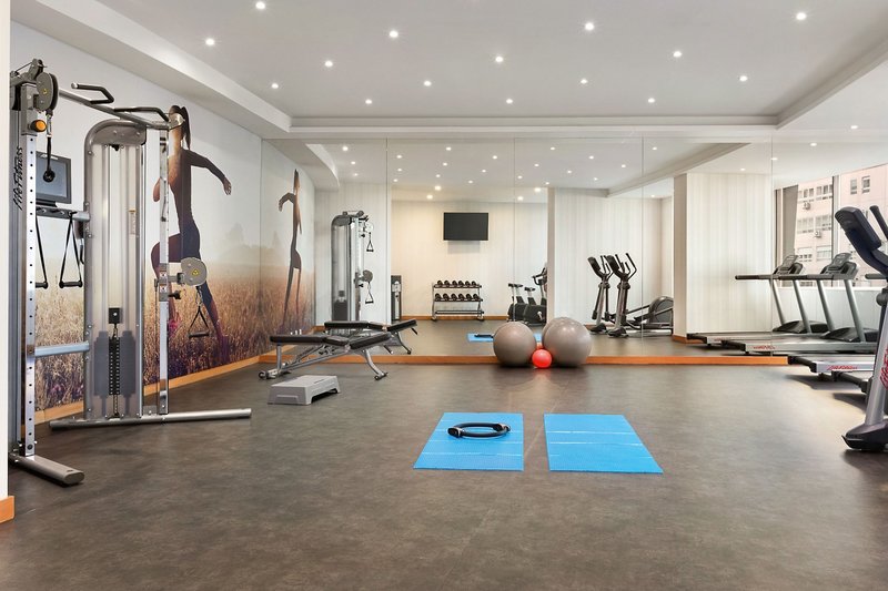 Ramada by Wyndham Lisbon 18