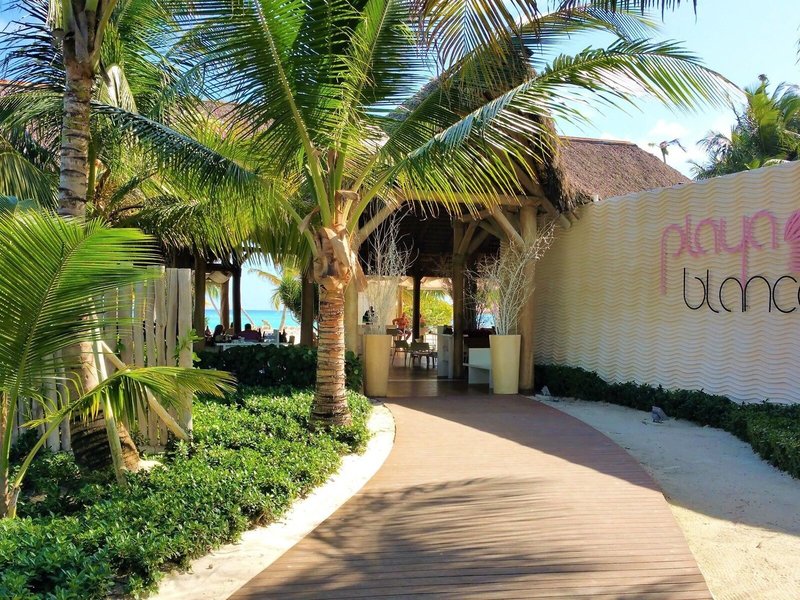 Punta Cana Seven Beaches 1