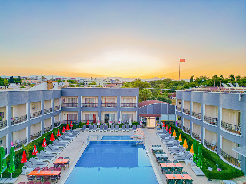 Sayanora Hotel 1
