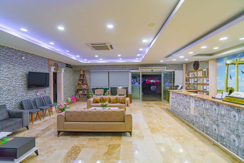 Sayanora Hotel 5
