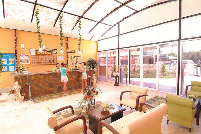 Sayanora Hotel 8