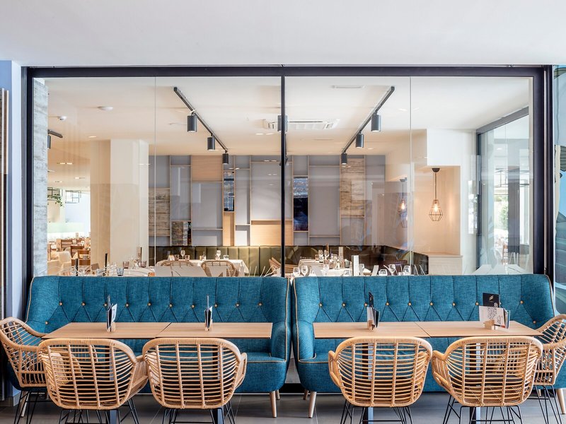 Aqua Hotel Montagut Suites 17