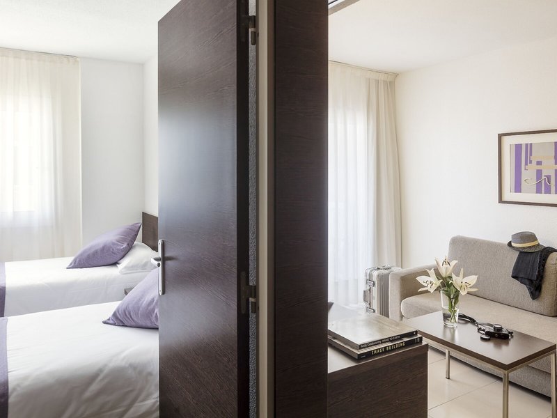 Aqua Hotel Montagut Suites 26