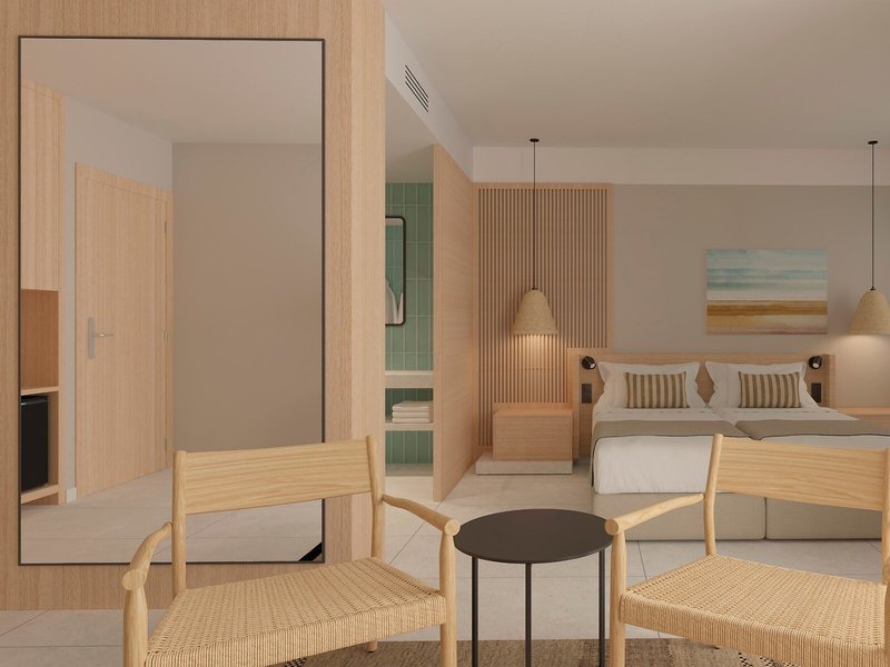 Aqua Hotel Montagut Suites 36