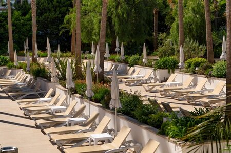 Aqua Hotel Montagut Suites 5