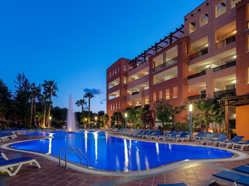 H10 Mediterranean Village 5 - Exterior