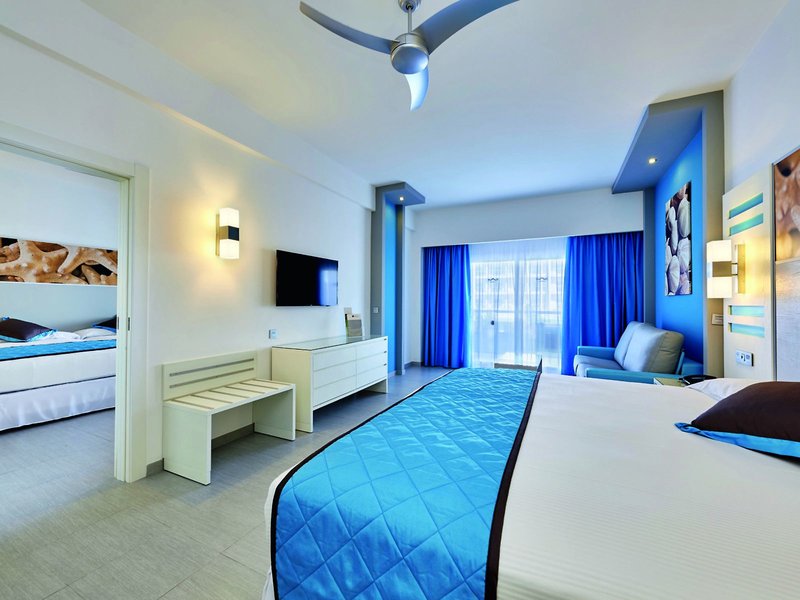 RIU Dunamar 32